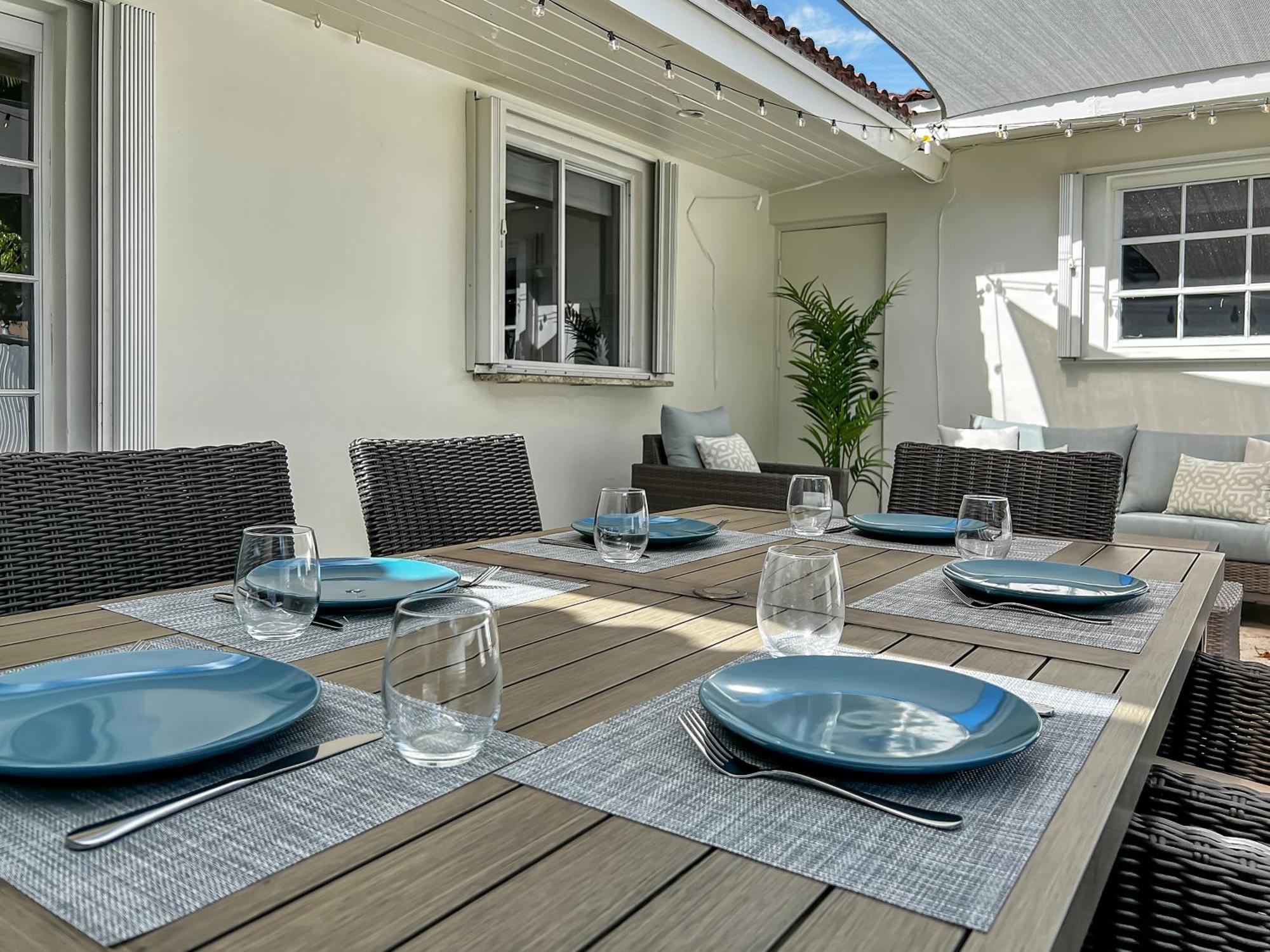 Gated Blanca 5br 3ba With Heated Pool & Bbq *